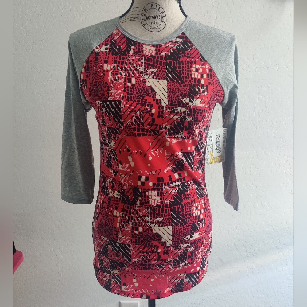 🆕 LuLaRoe Randy Red Black & Gray Geometric print 3/4 sleeve casual t-shirt_XXS